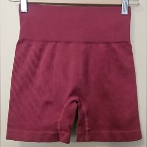 Unbranded Women's Size S Ribbed Burgundy Shorts